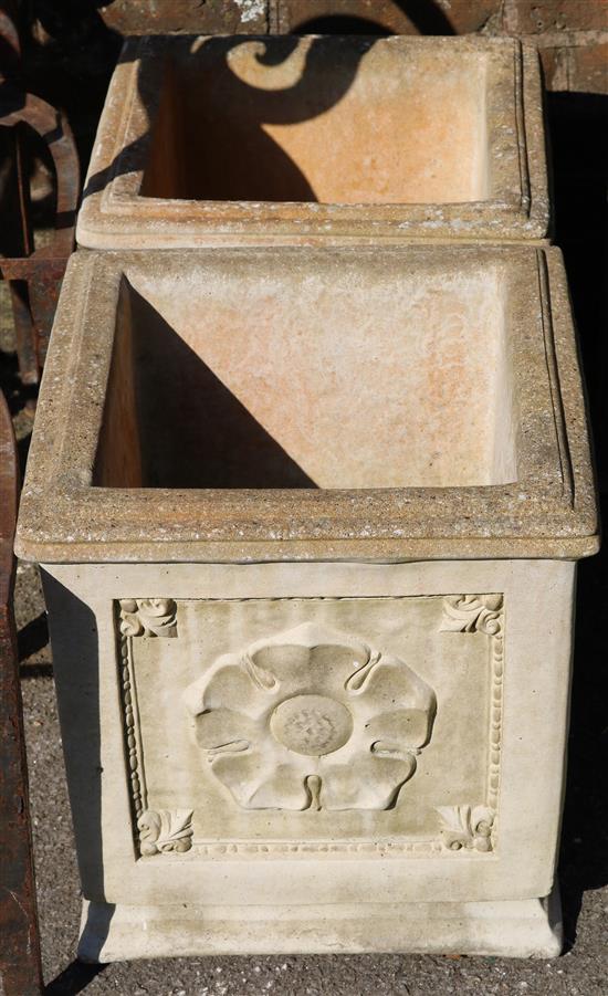 Pair of garden pots